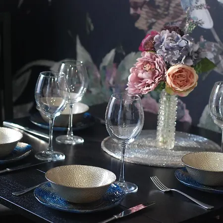 Center 2 * 利沃夫