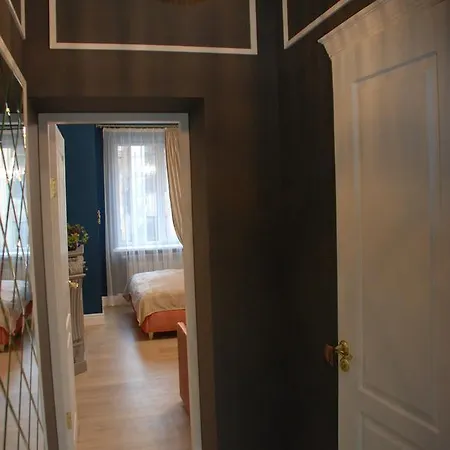 Apartamento Center 2 *