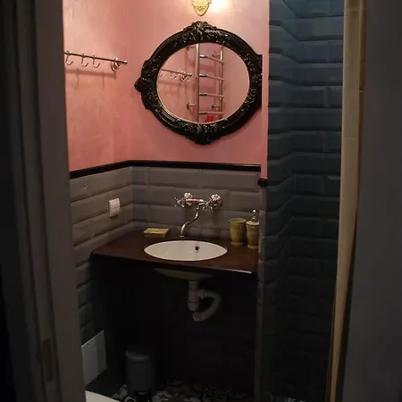 Apartamento Center 2 *