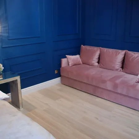 Apartamento Center 2 *